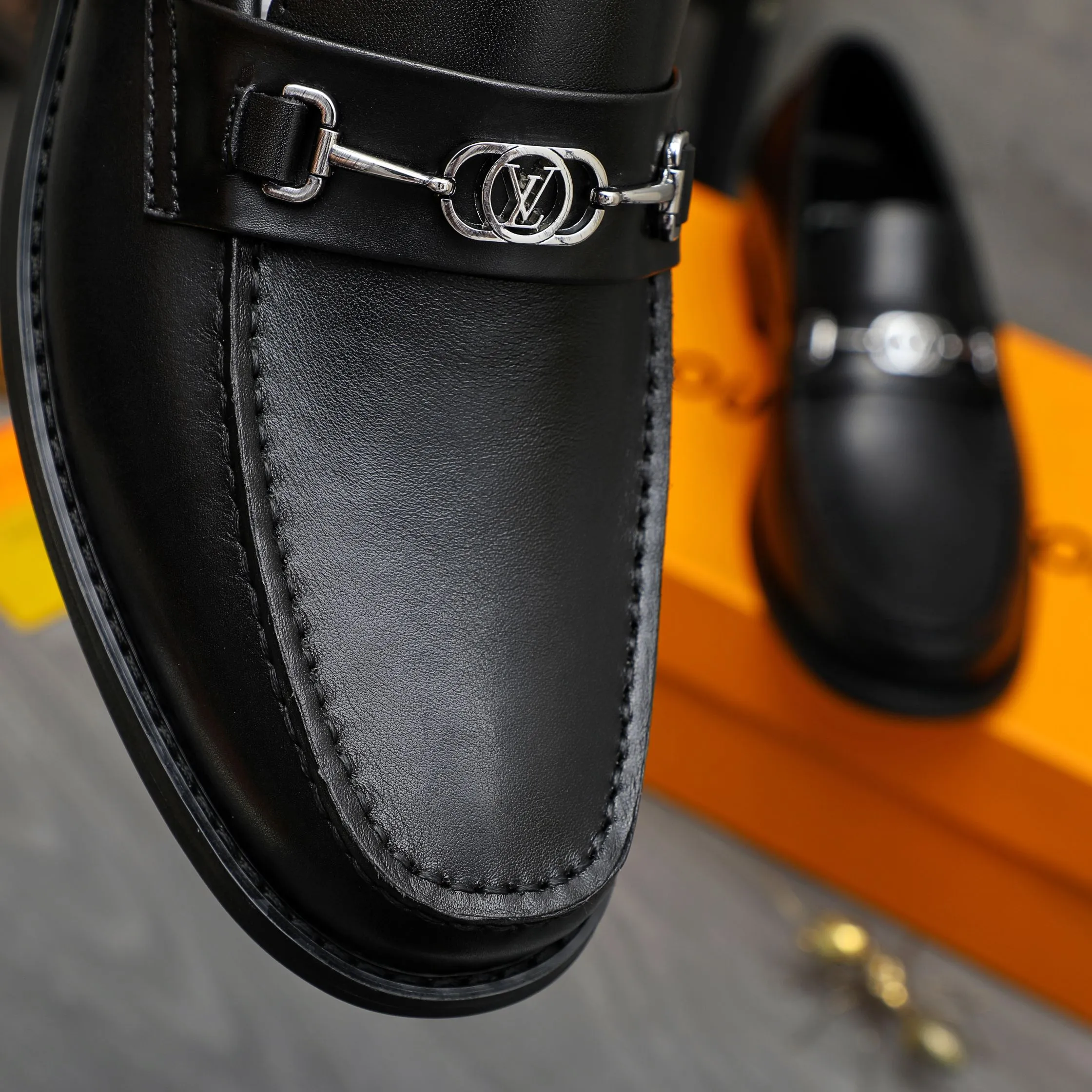 Men's shoes 💰p460 Product trademark: LV (Louis Vuitton) business slip-on leather shoes Regular size: 38-45 (45 is custom-made and non-returnable) Product materials: Selected high-quality cowhide upper, cowhide lining, original rubber outsole